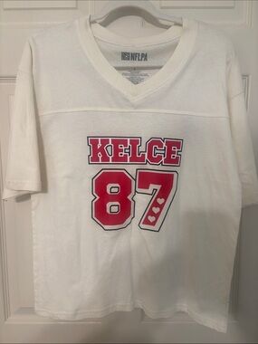 NFLPA Cream Woman’s Kelce 87 Graphic Tee NWOT
